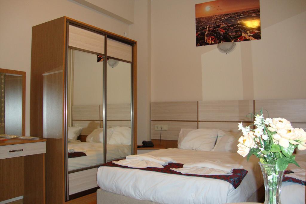贝西克塔斯皇家套房酒店 伊斯坦布尔 客房 照片